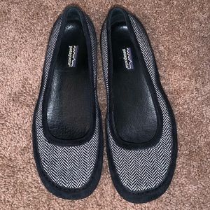 Patagonia “Go Walks” women slip on